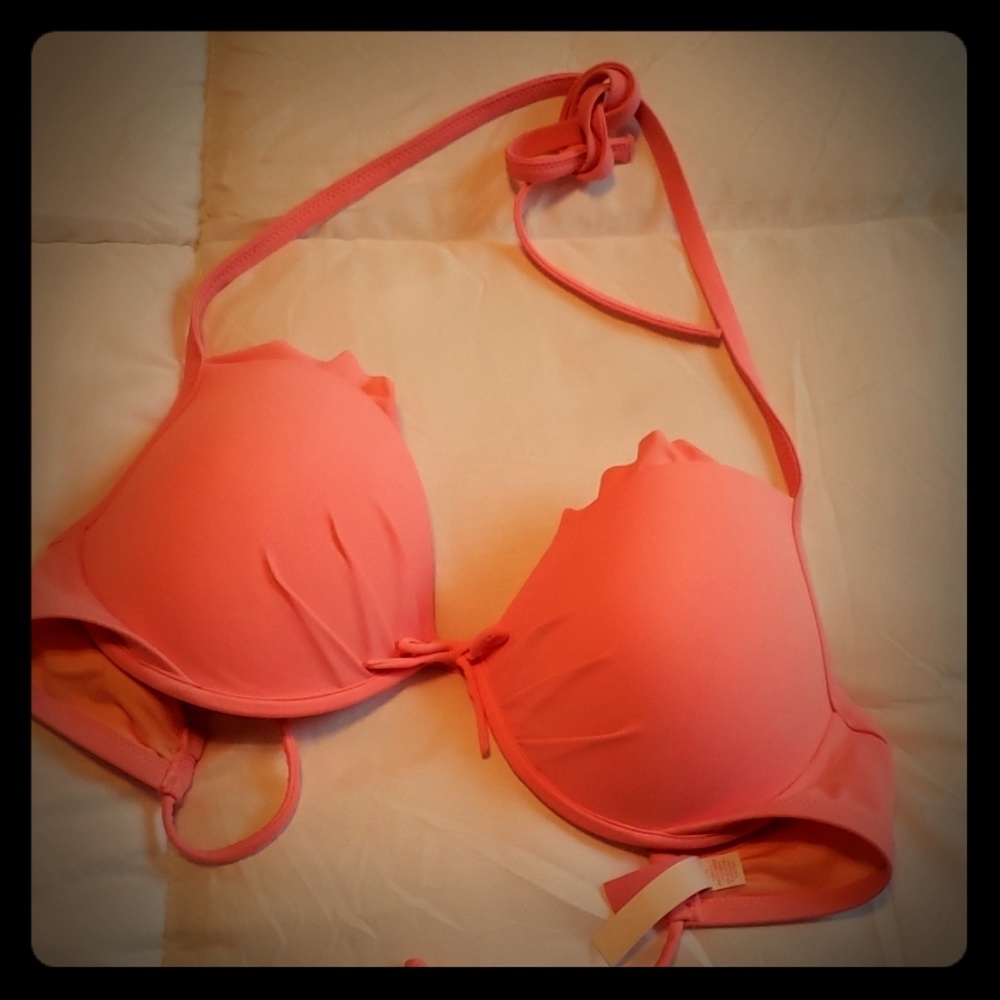 Push up adjustable bikini top